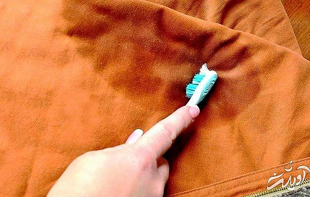 پاک کردن چسب 123 از روی لباس حلال چسب 123 از روی پارچه